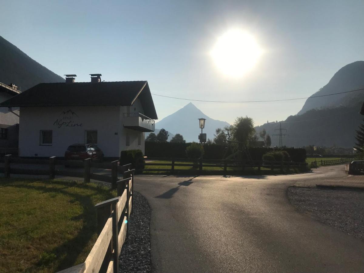 Apart Alp Line Apartment Mils bei Imst Bagian luar foto